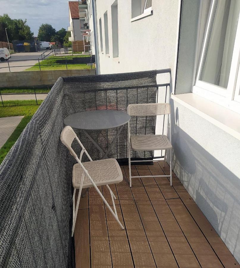 Apartament Mala Ogrodowa Apartment Oborniki Slaskie Exterior photo